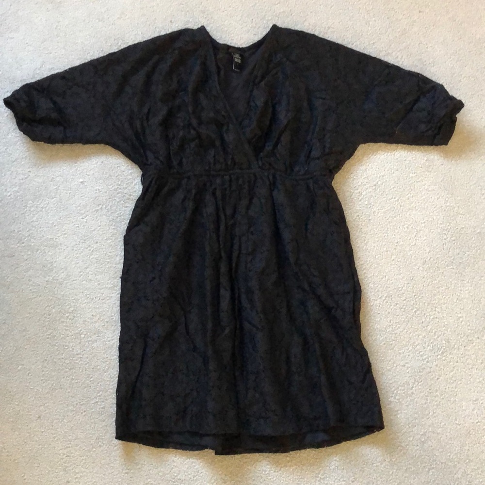 Black Lace Short Sleeve V-Neck Dress